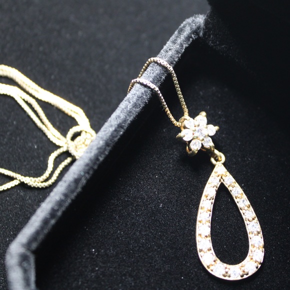 Beautiful Gold toned 925 RJ CZ Necklace - Picture 5 of 14